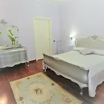 Il Giardino Delle Jacaranda 4*