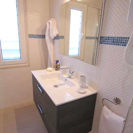 Il Giardino Delle Jacaranda