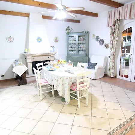 Il Giardino Delle Jacaranda Couette-café