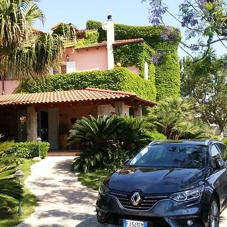 Bed and breakfast Il Giardino Delle Jacaranda 3*