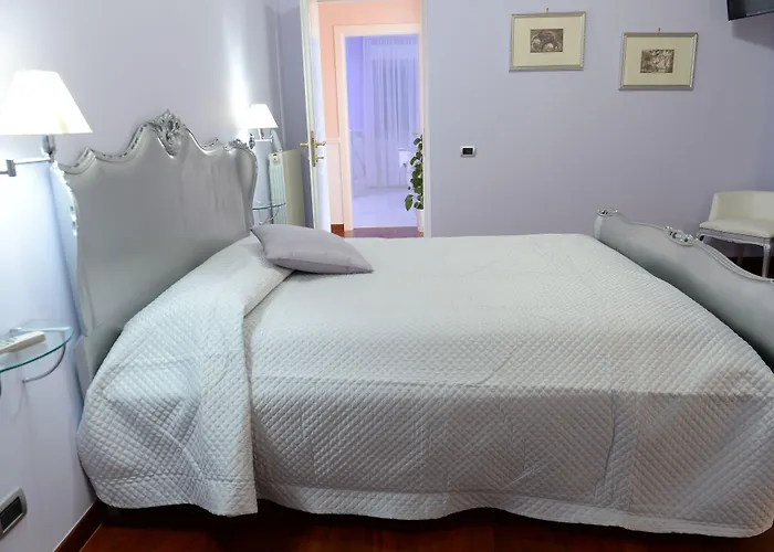 Il Giardino Delle Jacaranda Frühstückspension 4*