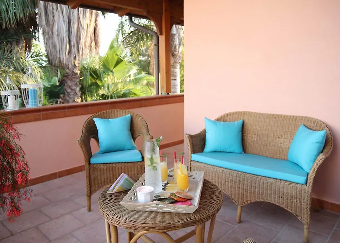Il Giardino Delle Jacaranda 4*